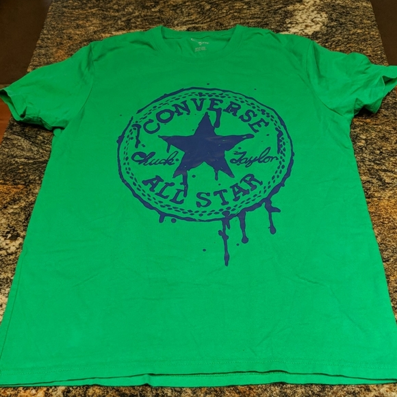 green converse t shirt